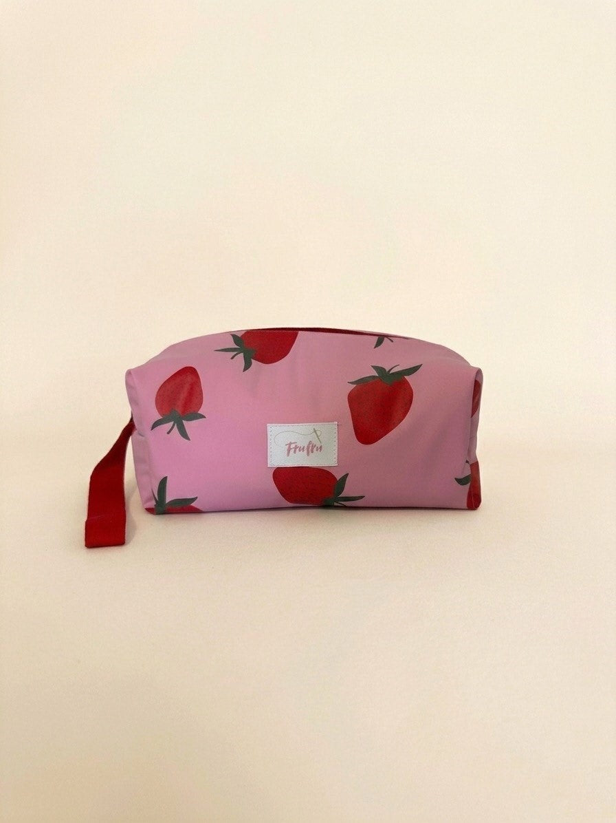 Beauty case impermeabile personalizzato tema fragole